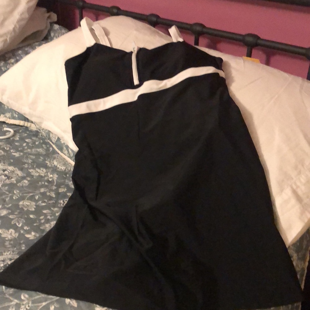 NWT Lands End Black & White Zip Front Swim Dress - Picture 9 of 10